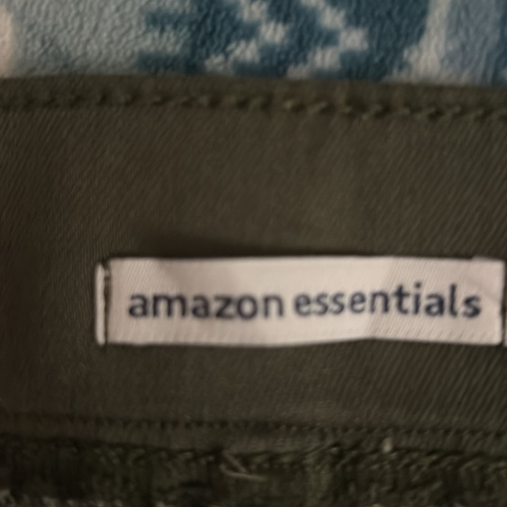 New Amazon Essentials Dark Green Pants - Picture 6 of 8